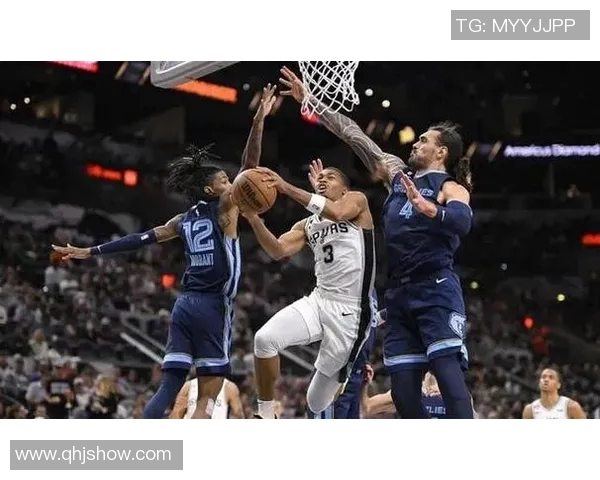 对飚！约翰逊首节4中4得到10分&奎因6中4拿到9分