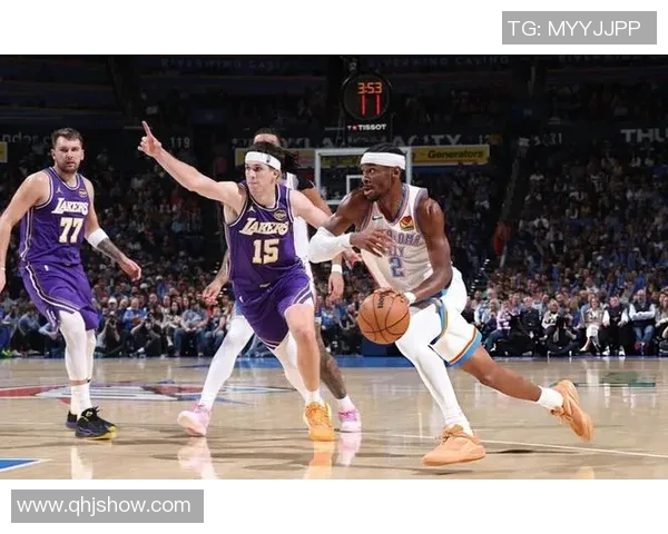 湖人与火箭激烈对决！八村塁手感低迷，里夫斯强势爆发，东契奇次节发力助攻