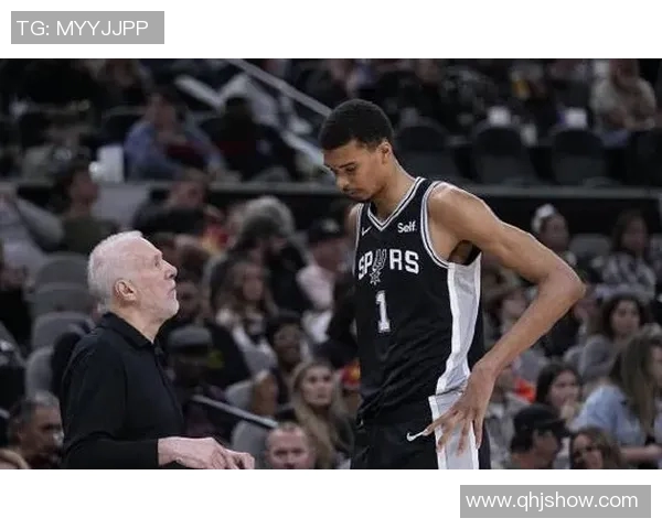 首秀！多森姆全场得到11分1篮板1助攻2抢断